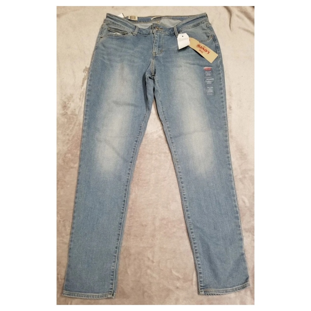 Women's Levi's 811 Curvy Skinny Jeans